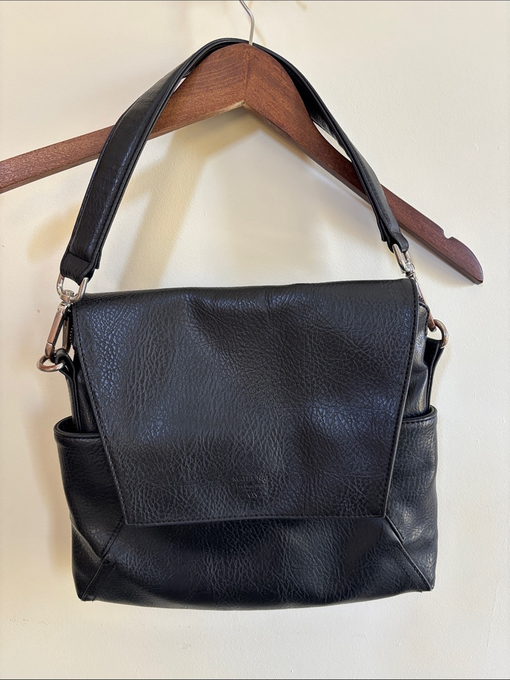 Matt & Nat Classic Black Shoulder Bag